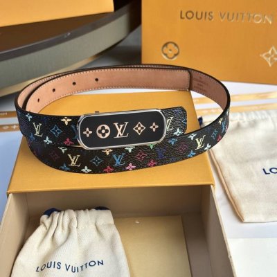 原版包裝 L0Uis Vuitt0N 今季新品 驢家女士原單腰帶 寬度25毫米 定制帆布面搭配磨砂牛皮底 全新精鋼五金搭扣 雙面用 百搭款