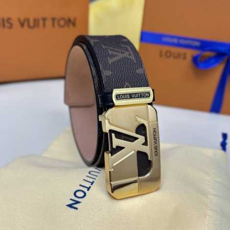 高端品质，实物拍摄 配全套包装 品牌：驴家最新款 扣头材质：精品实心钢扣 带身材质正面：40Mm宽度采用双面进口原版皮腰带。真空电镀五金扣头实物拍摄 一等一好质 - 点击图像关闭