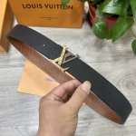 Lv.路易威登 宽40Mm双面原版小牛皮 搭配单钌钯电镀扣 完美的手感.油边 出众的设计.风格 高贵奢华 时尚大方 高清实拍 货真价实 品质保证 双面用