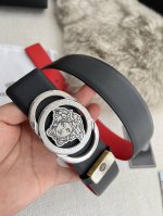 品名：Versace.范思哲原单腰带 皮带 型号：挂扣，经典人头纯钢材质扣头，头层牛皮，图片实物拍摄 材料：百分百头层牛皮，保证真皮。24K纯钢扣双面可用专柜同