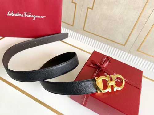配全套包装！Ferragamo 菲拉格慕 雙面意大利進口原廠手掌纹 全新精雕鑽石效果搭扣 寬度35毫米 雙面雙色可用 該皮帶可調節 且能根據需要裁剪達到修身效果