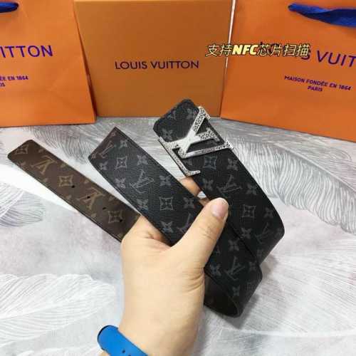 支持Nfc芯片皮带爆款ＬＶ宽度：3.8Cm新款带身Pvc双面搭配 牛皮搭配新款精致钢扣，时尚百搭，追求高端 双面可用原版的品质，品味的体现，休闲高大上！ Iph