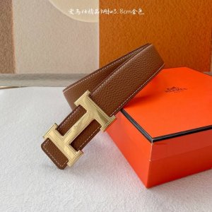 特P190 Hermes 原单爱马仕，宽3.8Cm进口原版皮带身，双面可两面用，精品电镀五金 ！