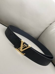 Lv 路易威登 4.0热压立体小牛皮 高品质钢扣 金白 官网新款同步更新