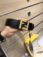 特 配送专柜包装 打孔针 新款 Fd 宽38 Mm 支持nfc 芯片扫描，标志造型皮带，原版亮面间纹f铆钉扣，进口原版 黑色小牛皮配原版老花制成，镀金表面金属制