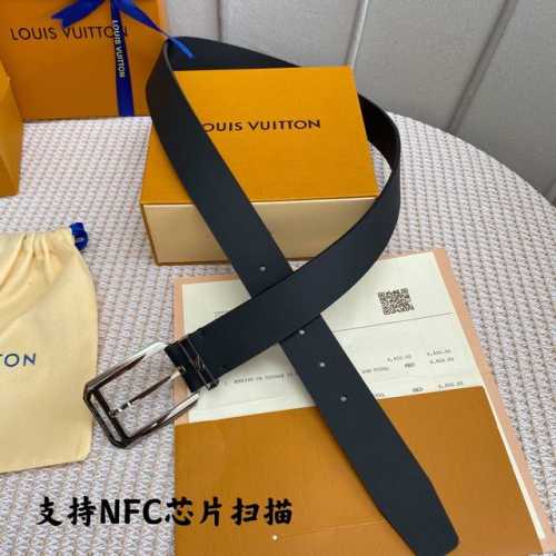 配全套包装礼盒 驢家s22早春新品腰帶系列 寬度3.5Cm 意大利原廠皮料 針扣式搭扣設計 搭配精緻的鏤空字母戒指 全方位精打細磨 精密度厚金電鍍 低調