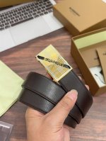 特 巴宝莉：原厂皮料 尺寸3.5Cm五金进口炉内电镀，411418