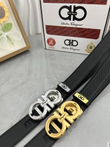 品名：菲拉格幕 自动带 材质：原单牛皮腰带 百分百头层牛皮腰带保证真皮，24K纯钢扣，专柜原单品质、做工精细，时尚大牌，送人自用首选 包装： 请认准如图专柜包装