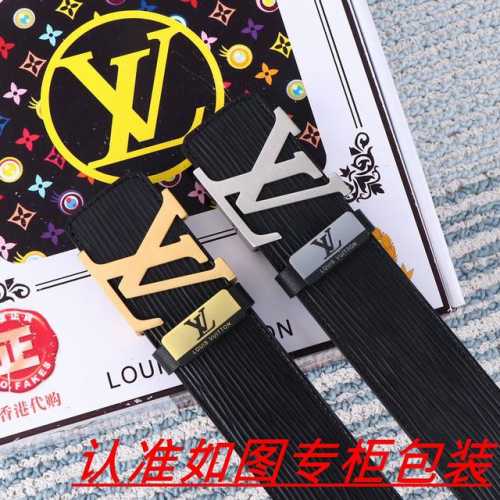 男士腰带：Lv 路易斯登 原单 男士皮带：百分百头层牛皮，保证真皮。24K纯钢扣双面可用专柜同等质量， 送人自用首选 包装： 请认准如图专柜包装，赠送打孔器，银