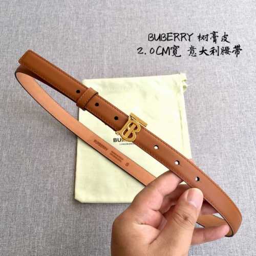 品牌:博柏利 价格:特 尺寸:带宽20Mm 正品尺寸 五金材质:专柜精品扣，真空电镀，工艺精细 带身材质:天然头层牛皮，质感十足，手感柔软。时尚个性，经典百搭！
