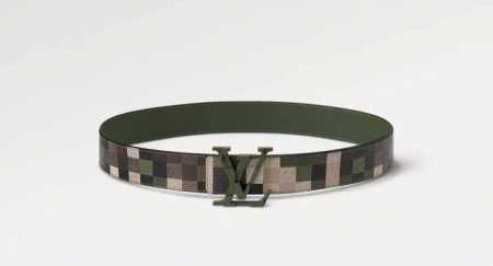 寬：40Mm 驢家新品 驢家出品 男士新品腰帶 皮帶面飾有迷彩格子紋圖案 搭配墨綠色小牛皮底 全新凹凸設計掛扣五金搭扣 雙面可用 以一當二 - 点击图像关闭