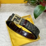Fendi 芬迪 专柜同款 宽4.0Cm 双环正反用腰带 Ff按钉搭扣 咖啡色Cuoio Romano皮革材质 反面面料带有烟草黄和黑色Ff图案 四方金属饰面