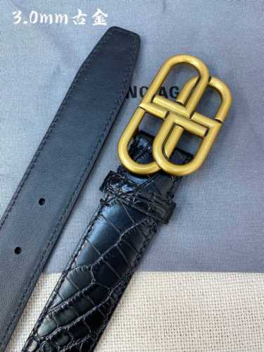特 巴黎世家鳄鱼纹 新款腰带 双面意大利雾面小牛皮 搭配复古扣--宽度3.0