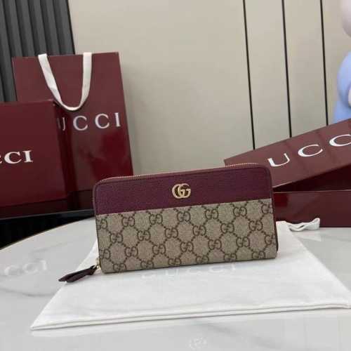 顶配版 Gucci新品采用进口原厂皮，进口线，新款Ophidia系列 采用意大利进口小牛皮，配以经典双G五金，新的式样和轮廓托的新作登场了。结构形状，其中内侧被