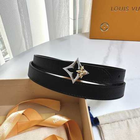 Lv 驢家 女士小妖帶 寬度2Cm雙面可用 全新設計搭扣融入字母和花卉效果圖案 一面壓紋設計 另一面為進口亮色小牛皮配色底 雙面用 多樣造型佳選 - 点击图像关闭