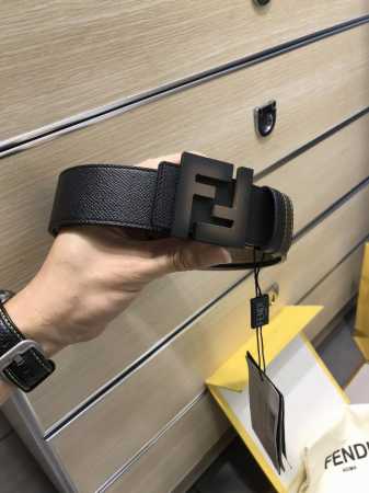 特 P210 配送专柜包装 打孔针 新款 Fd 宽38 Mm 支持Nfc 芯片扫描，标志造型皮带，原版渐变色双层F铆钉扣，进口原版 F手掌纹黑色小牛皮，镀金表面 - 点击图像关闭