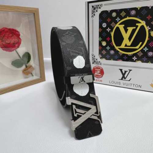 品名：Lv..路易..威登 材质：原单牛皮腰带 百分百头层牛皮腰带保证真皮，24K纯钢扣，专柜原单品质、做工精细，时尚大牌，送人自用首选 包装： 请认准如图专柜