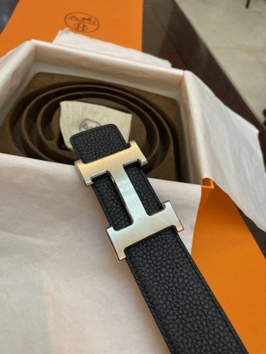 顶级品质 爱～马仕经典H拉丝金色 钯扣，进口Togo皮小牛皮内衬，欣赏享用完美的设计和优质的皮料精细工艺，不容错过的产品。38Mm 顶级 原单130