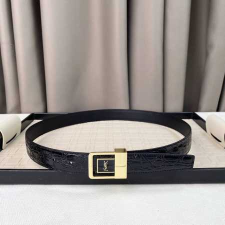 ysl让你的穿搭性感又迷人！Ysl四方扣腰带！3Cm， 秋冬新款！ - 点击图像关闭