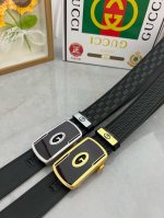品名：古奇.Gu...Ci 自动带 材质：原单牛皮腰带 专柜原单品质、做工精细，时尚大牌，送人自用首选 包装： 请认准如图专柜包装赠送打孔器手提袋专柜礼盒宽度3