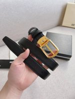 万宝家-原单# 商务真皮自动扣腰带 简约设计 品位之选 低调中彰显格调，流畅线条勾勒现代美学。万宝家经典工艺融合潮流元素，既是腰带，更是品位的象征。 商务休闲