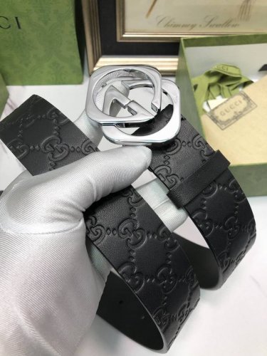 配全套包装礼盒 古驰：原单头层牛皮压G面，内衬头层牛皮小牛皮底，平板无线带身.搭配原单扣，原产皮料定制，专柜宽度3.8