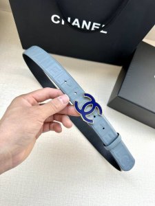 宽度3.0Cm Chanel 香奈儿 女士腰带 小牛皮 此扣头 内侧Cnc走光处理 边角手感圆润配磨胶金属钢扣。