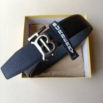 品牌:博柏利 价格:特 尺寸:带宽38Mm 正品尺寸 五金材质:专柜精品扣，真空电镀，工艺精细 带身材质:天然头层牛皮，质感十足，手感柔软。时尚个性，经典百搭！