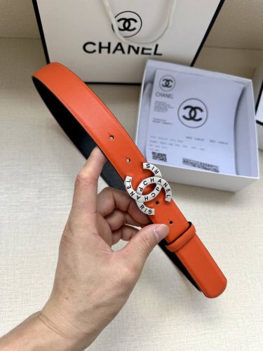 特 宽度3.0Cm Chanel 香奈儿两面原版碰纹牛皮搭配金 银色精品五金配件！