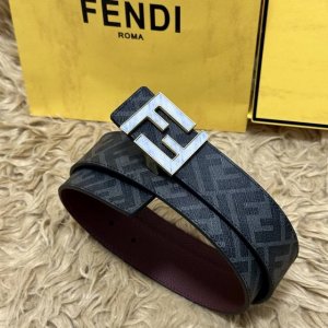 图片包装＋10 Fendi 芬迪 专柜同款 宽4.0Cm 双环正反用腰带 Ff按钉搭扣 酒红色Cuoio Romano皮革材质 反面面料带有烟草黄和黑色Ff图案