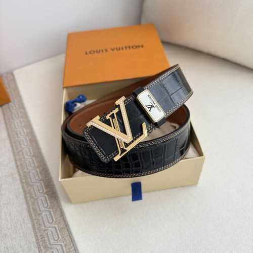 品名： Lv..路易..威登腰带皮带原单P230 型号：挂扣，经典纯钢材质镶钻挂扣，头层牛皮，图片实物拍摄 材料：头层牛皮，挂扣系列，纯钢材质扣头，钯镀电镀工艺