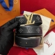 专柜最新款～男士腰带限量版腰带 宽度4Cm 雙面意大利进口小牛皮 面饰有纯铜花卉形状五金 纯手工打造而成 一个师傅一天装不了几条 搭配全新精雕鎏金银字母搭扣 代