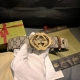 古奇. 宽4.0Cm 新款 系列产品的标志性象征，经典双G五金标识匠心呈现在这款腰带上，精美五金的细节尽显华美气息
