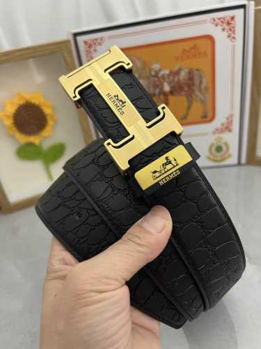 品名：爱马仕.HermèS 材质：原单牛皮腰带 百分百头层牛皮腰带保证真皮，24K纯钢扣，专柜原单品质、做工精细，时尚大牌，送人自用首选 包装： 请认准如图专柜