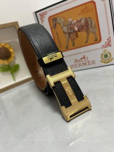 品名：爱马仕.HermèS 原单 材质：原单牛皮腰带 百分百头层牛皮腰带保证真皮，24K纯钢扣，专柜原单品质、做工精细，时尚大牌，送人自用首选 包装： 请认准如