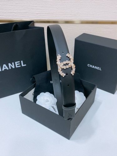 Chanel 春夏新款 小牛皮与黄铜Cc搭扣 精致细腻 光滑优雅 3.0Cm