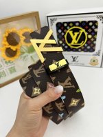 品名：Lv..路易..威登原单 材质：原单牛皮腰带 百分百头层牛皮腰带保证真皮，24K纯钢扣，专柜原单品质、做工精细，时尚大牌，送人自用首选包装： 请认准如图专