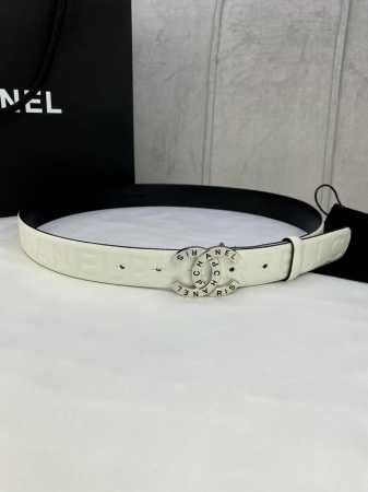 宽度3.0Cm Chanel 香奈儿 进口柔软小牛皮 金 银色花纹金属精品钢扣。 - 点击图像关闭