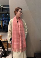 D家情侣款围巾！Dior限量款，必入！！！免代购！限量的秀场千鸟格以三种变化的元素怒赞推荐，激动~！！下手绝对要快！！极品贸易公司渠道货，重磅家属福利！必须流弊