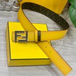 特 Fendi 芬迪 专柜同款 宽4.0Cm 双环正反用腰带 Ff按钉搭扣 双色cuoio Romano皮革材质 反面面料带有烟草黄和黑色ff图案 黑色珐琅金属