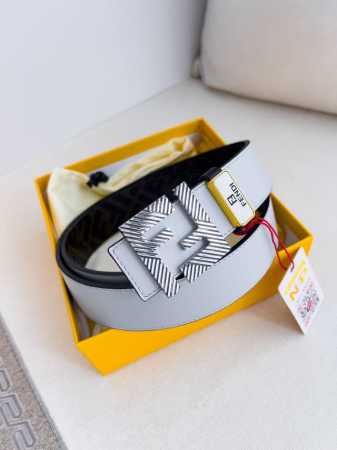 品名：芬迪.Fendi腰带 皮带原单 型号：挂扣，原版经典纯铜精品字母挂扣，实物拍摄，双面头层牛皮 材料：百分百头层牛皮，保证真皮。专柜同等质量，纯铜字母挂扣， - 点击图像关闭