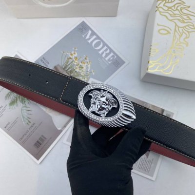 特 配全套包装礼盒 范思哲。男士花皮腰带38Mm 双面进口花皮皮压制。可双面使用 专柜走线 搭配新款扣