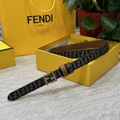 特 Fendl 芬迪 专柜同款 宽20Mm 原版定制布料 单环皮带钢扣 Ff图案布料材质 棕色皮革内衬 单钉镀钯金属配件 时尚潮流 经典系列