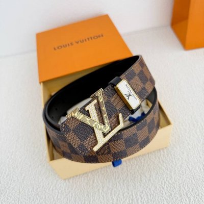 品名： Lv..路易..威登腰带皮带原单 型号：挂扣，经典纯钢材质镶钻挂扣，头层牛皮，图片实物拍摄 材料：头层牛皮，挂扣系列，纯钢材质扣头，钯镀电镀工艺永不掉色
