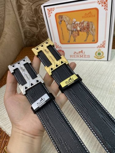 品名：爱马仕.Hermès C原单 材质：原单牛皮腰带 百分百头层牛皮腰带保证真皮，24K纯钢扣，专柜原单品质、做工精细，时尚大牌，送人自用首选 包装： 请认准