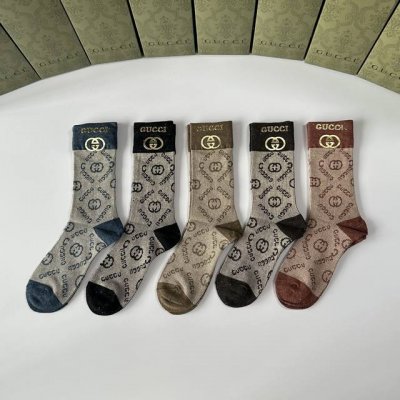 特 配包装 Gucci 古驰 新款烫金双针中长款堆堆袜袜子！一盒五双， 专柜同步筒款袜子，大牌出街，潮人必备超好搭