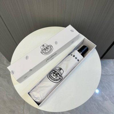 Malbon 新晋潮牌夏季新款 全自动折叠晴雨伞 黑色涂层防晒有效阻隔紫外线99%，Upf 50 所以能起到伞下体感降温的效果！ 有效隔热，高效防晒 一把搞定，