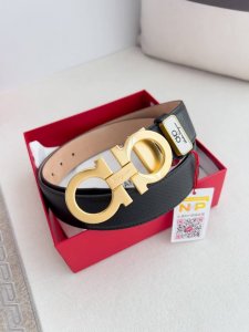 品名：菲拉格慕.Ferrgamo腰带 皮带 原单 型号：挂扣，纯铜材质经典挂扣，实物拍摄，头层牛皮 材料：百分百头层牛皮，保证真皮。纯铜材质，真空电镀永不掉色，