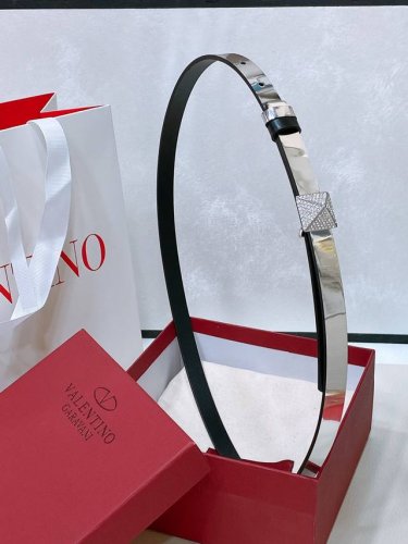 Valentino Garavani Vlogo Signature 可双面 Vlogo Signature可双面佩戴小牛皮腰带 - 施华洛世奇仿水晶装饰vlo