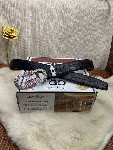 品名：菲拉格幕 原单皮带 材质：原单牛皮腰带 百分百头层牛皮腰带保证真皮，24K纯钢扣，专柜原单品质、做工精细，时尚大牌，送人自用首选 包装： 请认准如图专柜包